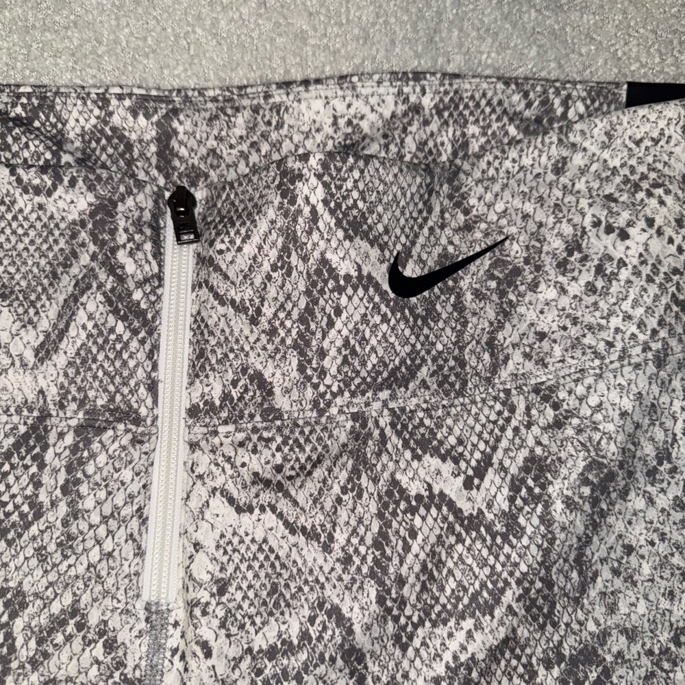 Nike Gray Snakeskin Leggings